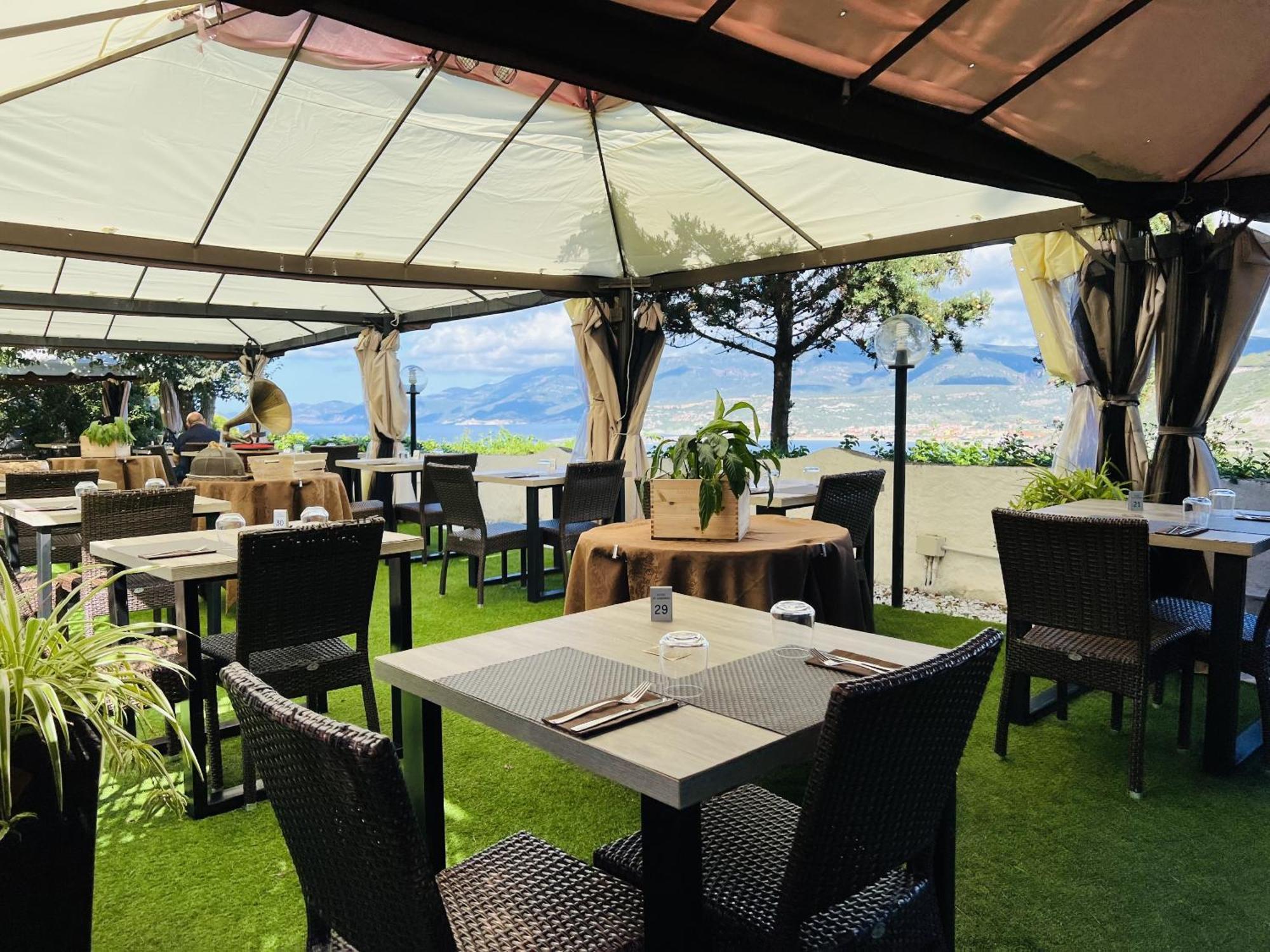Hotel Sa Lumenera Bosa Εξωτερικό φωτογραφία